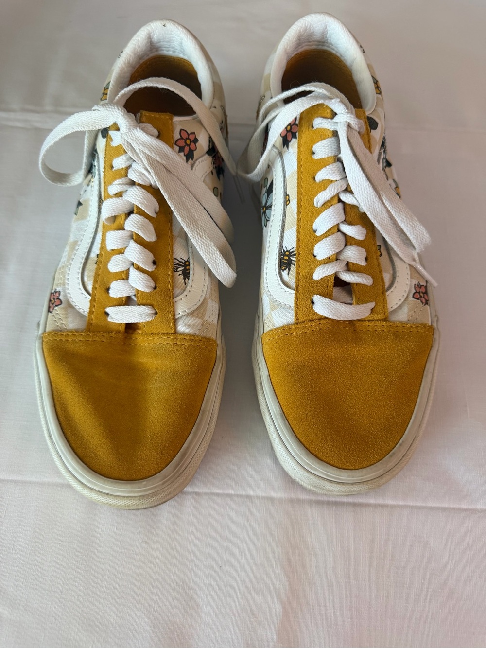 Vans Old Skool Floral Bee Sneakers in Mustard and White